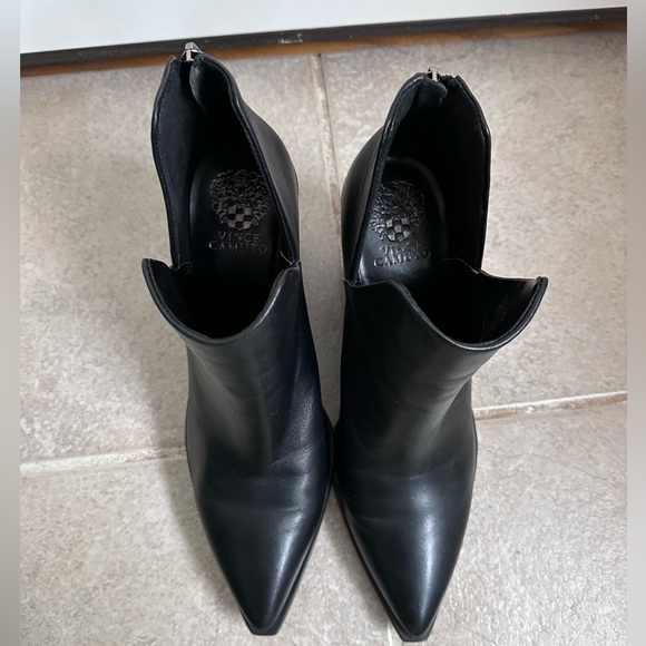 Vince Camuto GIGIETTA Pointy-Toe Heel Booties Black Size 11M 11 genuine Leather - Picture 3 of 7